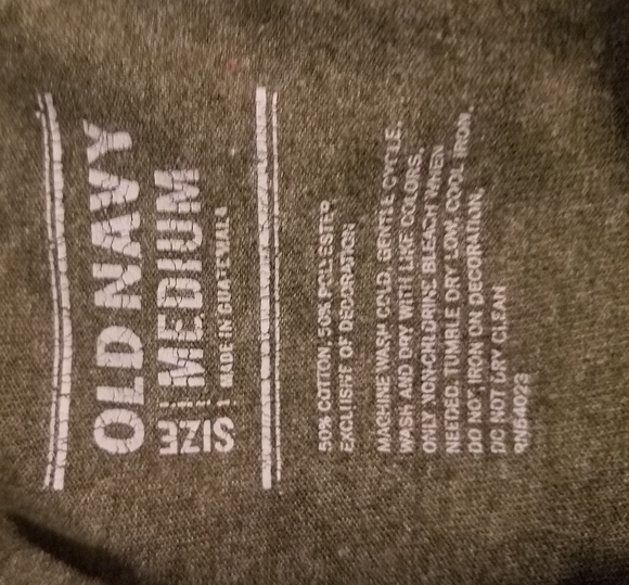 ARMY GREEN OLD NAVY GRAPHIC TSHIRT. MEN'S SIZE MED. UNISEX TEE. NBW. - Picture 6 of 6